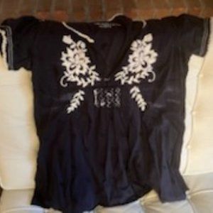 Odd Molly Adorable navy top very unique item size small